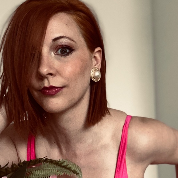 Meet your Posher, Chanel - Picture 1 of 1